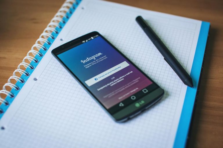 Panduan memasang dua akun instagram di iPhone